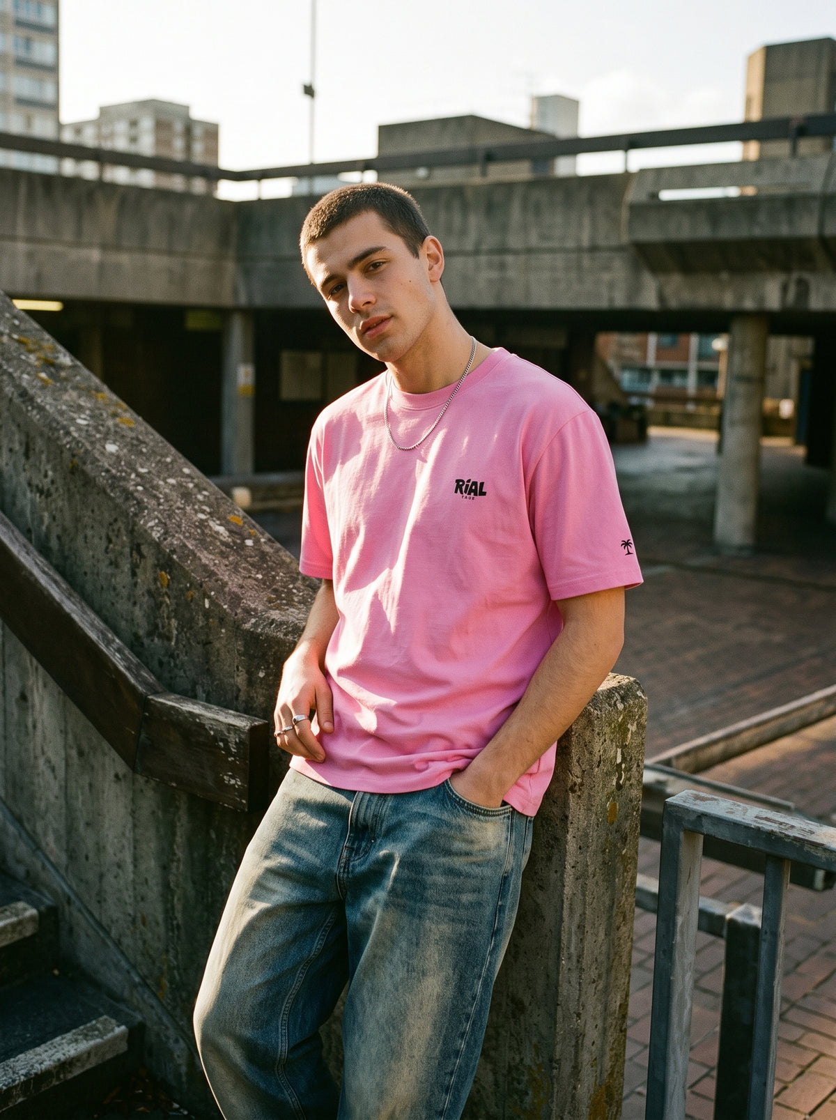 Essentials Bright T-Shirt — RIAL TRUE