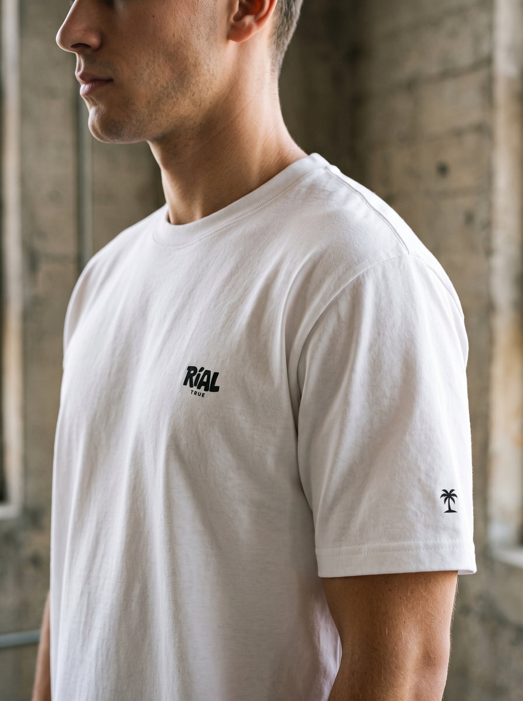 Essentials Bright T-Shirt — RIAL TRUE